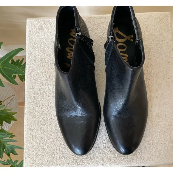 Sam Edelman Black Leather Booties, Size 37 European. - Picture 2 of 14